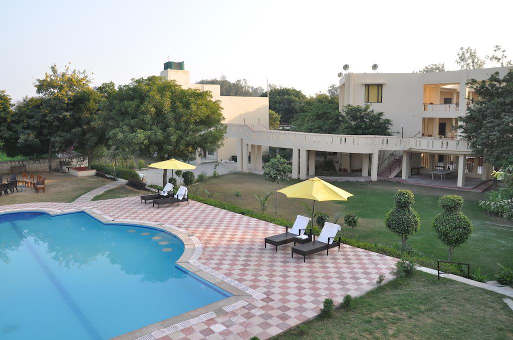 Kadamb Kunj Resort Bharatpur Eksteriør billede